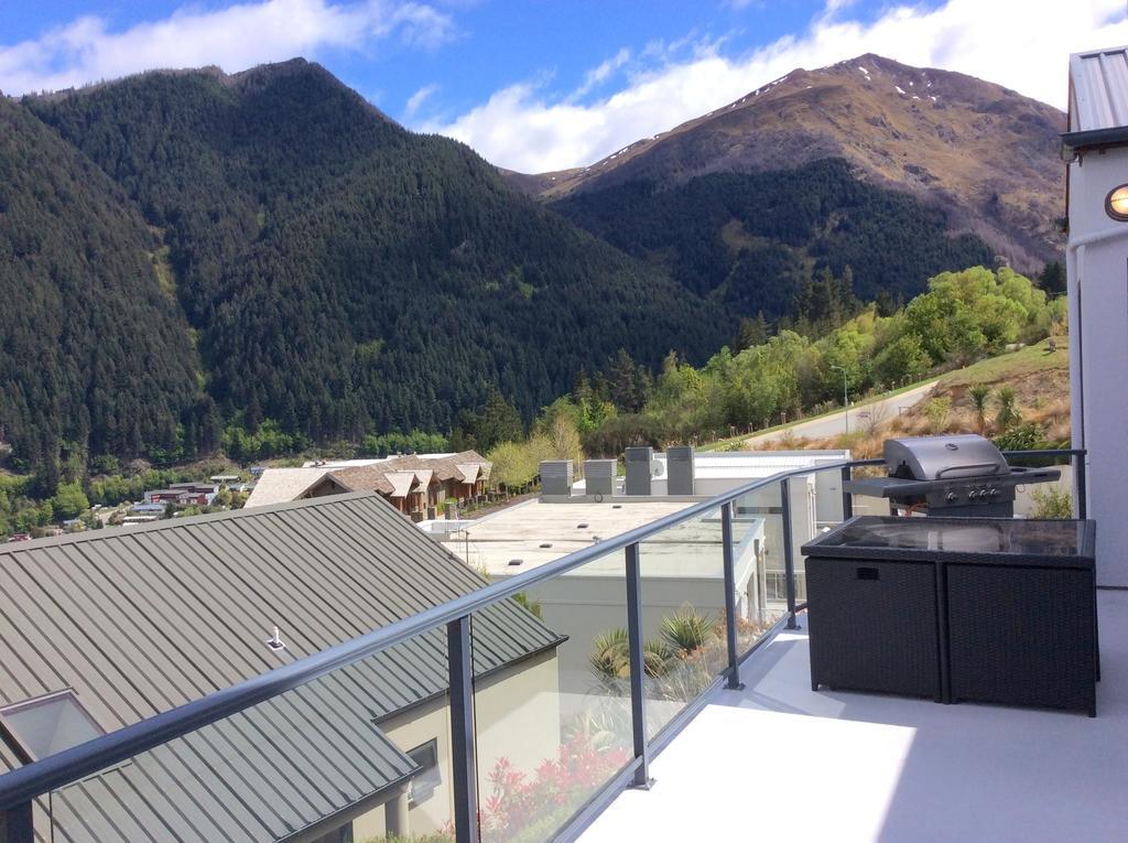 The Queenstown Bothy Exterior photo