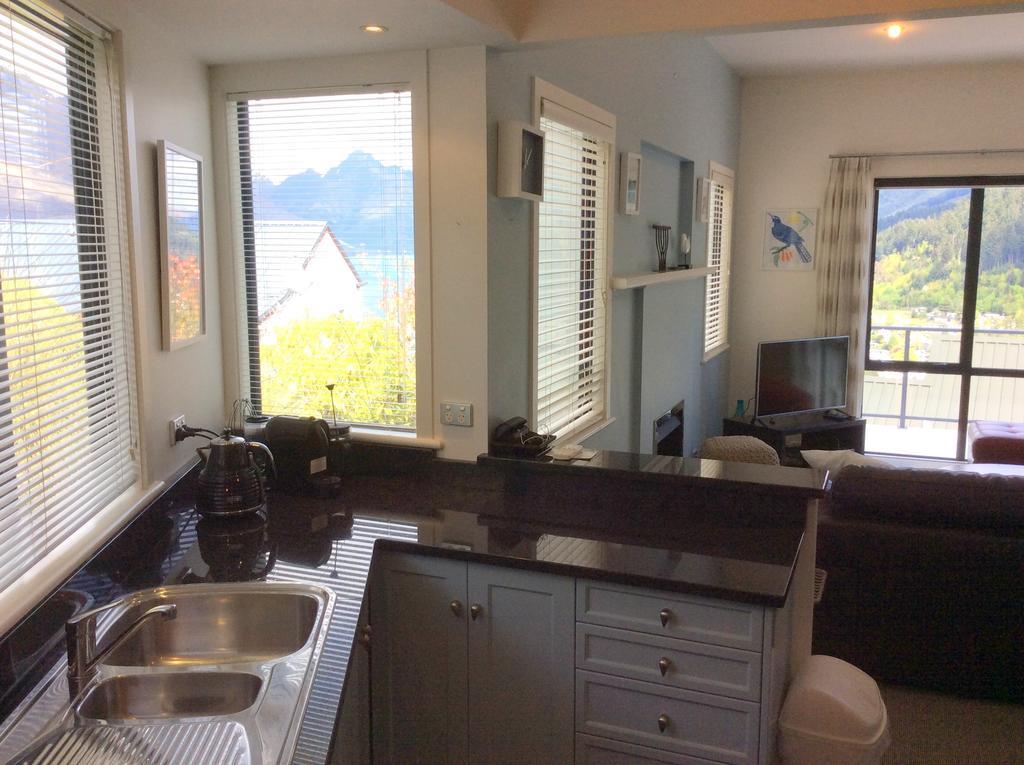 The Queenstown Bothy Room photo