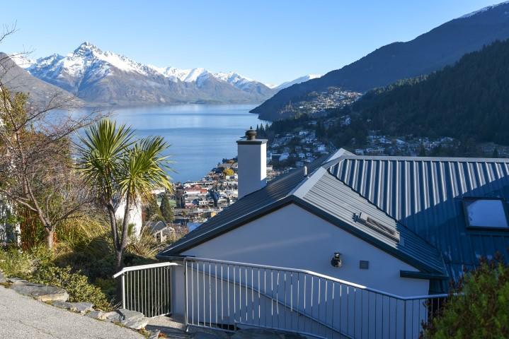 The Queenstown Bothy Exterior photo